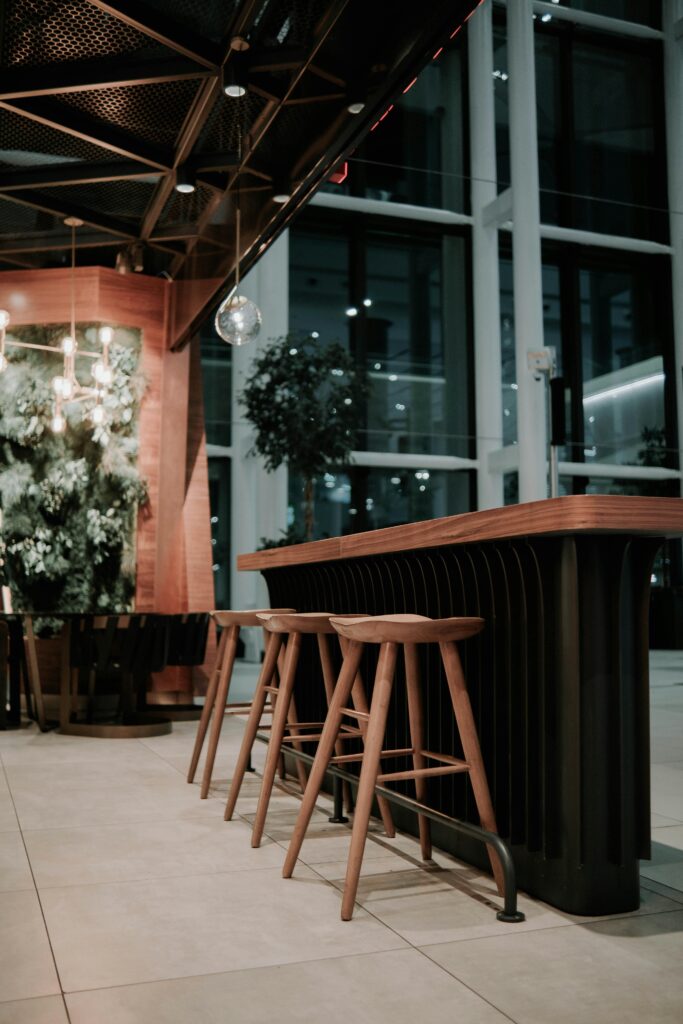 brown-wooden-chair-in-a-cafe